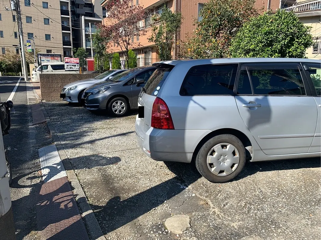 足立区加平２丁目　月極駐車場